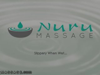 Massaggiatrice tryouts con whitney wright -nurumassage