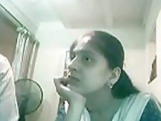 Lucknow paki bạn gái hút 4 inch ấn độ muslim paki tinh ranh trên webcam