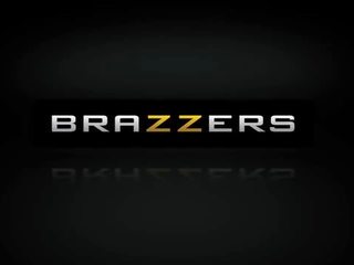 Brazzers - мръсен масажист - офис трия надолу сцена starring breanne бенсън mick син