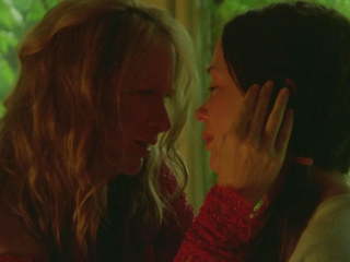 Emily blunt and nathalie press - my panas of love 04