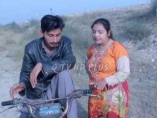 Sadaf khan επί bike βόλτα με θεία, ελεύθερα Ενήλικος συνδετήρας b6 | xhamster