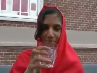 Oversexed paquistaní golondrinas para residence permit: gratis sucio vídeo 23