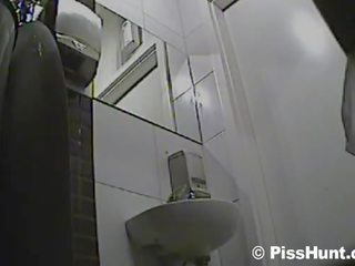 Caméra cachée salle de bain