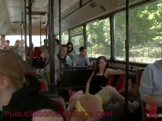Binding blond anal knullet i offentlig buss fullt av strangers