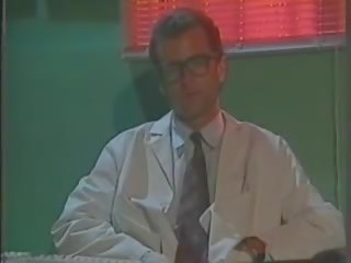 Confessions 的 一 放蕩 護士 1994, 免費 x 額定 電影 d5