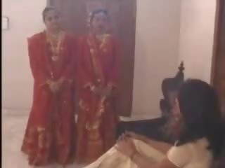 Intialainen femdom teho toimiva tanssi opiskelijoille näytti: aikuinen elokuva 76