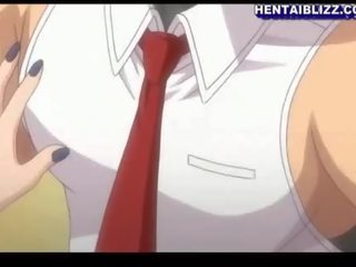 Hentai empregada com bigtits compartilhando dois pilas e analsex