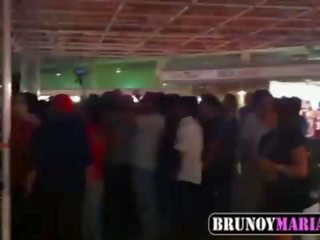 Asi লাস montamos gordas follando স্বীকারোক্তি publico brunoymaria একটি saco