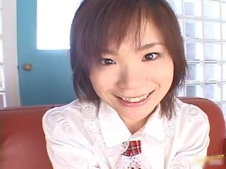Tempting Teen Mayu Yamaguchi Takes Off Her