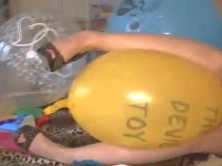 एंजल आइज़ नाटकों साथ गुब्बारे - 2, फ्री xxx वीडियो बी 3