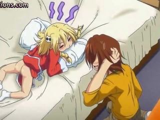 Vājas anime blondīne aizņem liels kāts