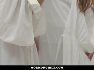 Mormongirlz- dwa dziewczyny iść w w górę rudzielce cipka