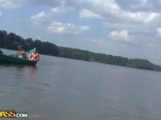 Надзвичайно hardfuck на a човен кліп
