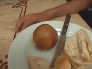 The Iň beti bread filling - melhor recheio - bread with farts